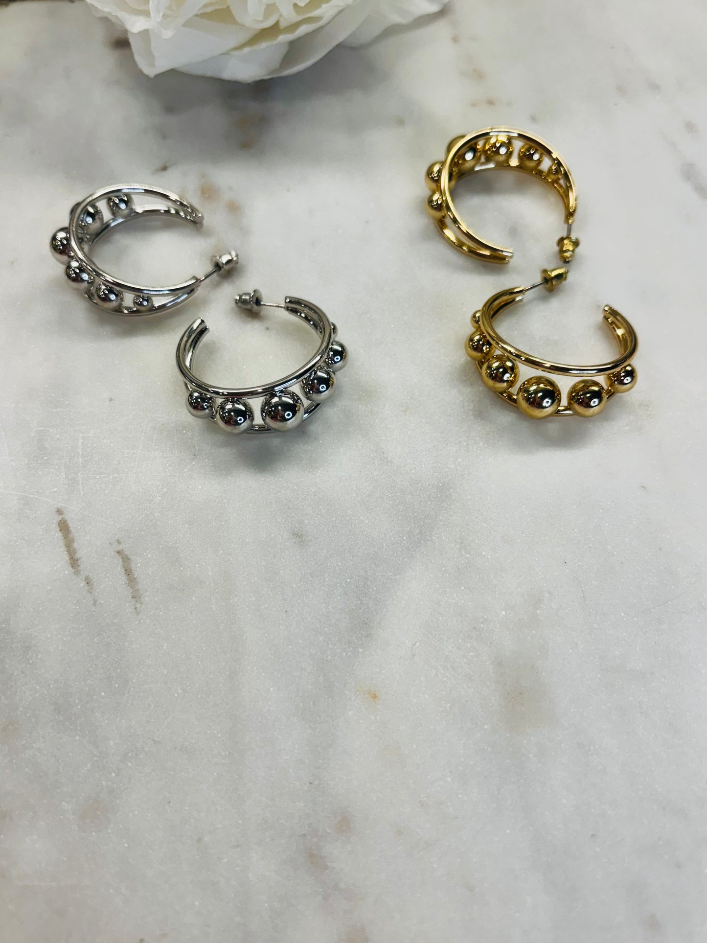 Six Circles Earrings - Gold