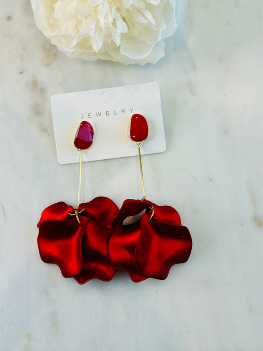 Falling For You Earrings Pearl Red