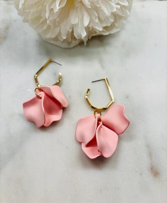 Mini Falling For You Earrings Pink